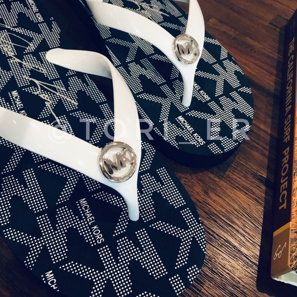 Michael Kors Woman’s Sandals - Picture 2 of 3